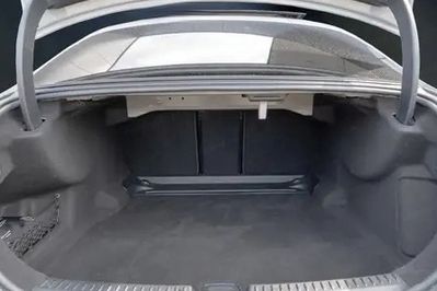 Mercedes E Klasa E 200 mHEV 4-Matic AMG 9G-Tronic