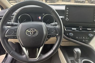 Toyota Camry Executive 2.5 Hybrid  CVT