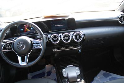Mercedes CLA 200