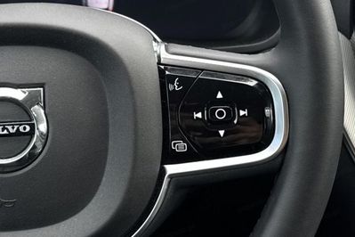 Volvo XC60 B4 B Plus Dark