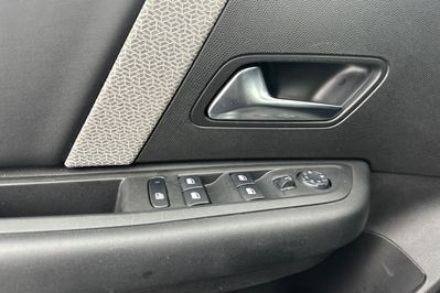 Citroen C4 Shine 1.5 BlueHDI EAT8