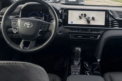 Toyota Camry 2.5 Hybrid Dynamic Force Prestige e-CVT