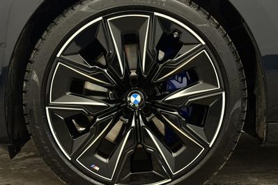 BMW Seria 7 740d xDrive M Sport
