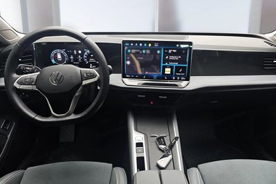 Volkswagen Passat 1.5 TSI  DSG