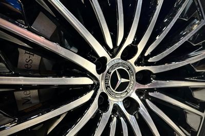 Mercedes Klasa E 300 e  4-Matic AMG