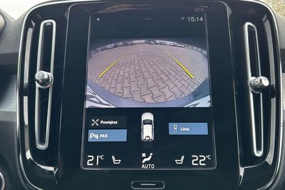 Volvo XC40 T3 Momentum Pro