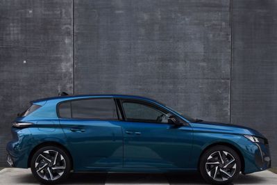Peugeot 308 Allure e-DCS6 1.2 mHEV