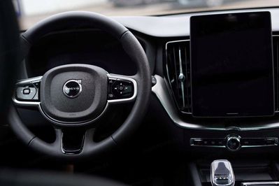 Volvo XC60 B5 AWD Ultra Black Edition