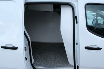 Peugeot Partner Van L2H1 Chłodnia do -20°C