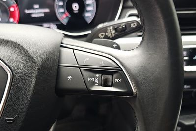 Audi A4 35 TSI s Tronic