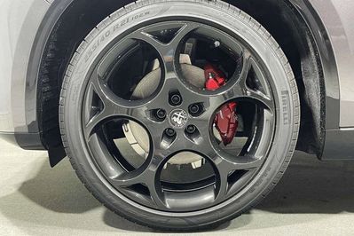 Alfa Romeo Stelvio Turbo Veloce Q4