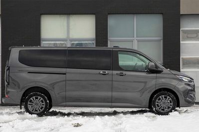 Ford Tourneo Custom L2H1 Titanium AT