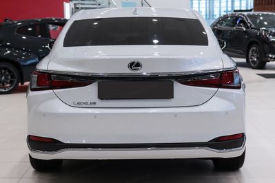 Lexus ES 300h Business Edition 2.5 E-CVT