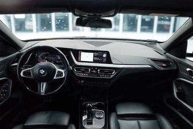 BMW Seria 2 220i M Sport sport-aut