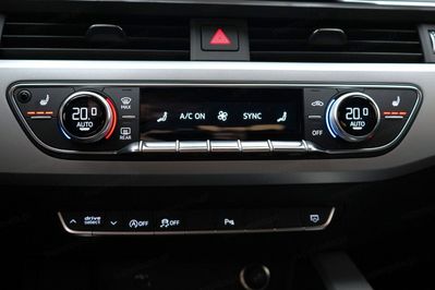 Audi A4 45 TFSI mHEV quattro S tronic