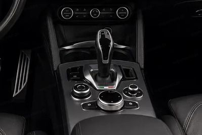 Alfa Romeo Stelvio 2.0 Turbo Veloce Q4 aut