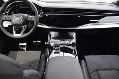 Audi Q7 50 TDI quattro S Line