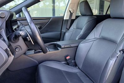 Lexus ES 300H Business Edition