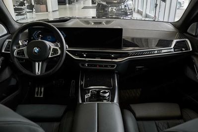 BMW X7 M60i xDrive