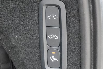 Volvo XC90 T8 Plug-In Hybrid AWD Ultra Bright 7os
