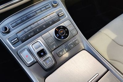 Hyundai Santa Fe 1.6 t-Gdi Hev Platinum 4WD