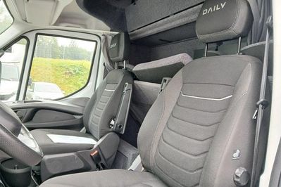 Iveco Daily 70C18 Zabudowa + Tył spanie