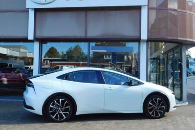 Toyota Prius Prestige 2.0 Hybrid Plug-in
