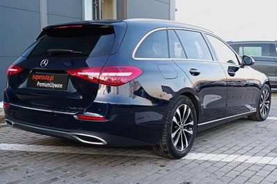 Mercedes Klasa C Kombi 220 d 4MATIC Avantgarde