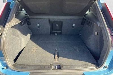 Volvo XC40 B3 Plus Dark