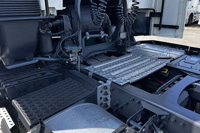 Volvo FH 500 4x2 MEDIUM