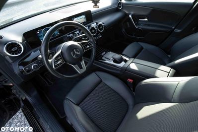 Mercedes Klasa A 250 Progressive 7G-DCT