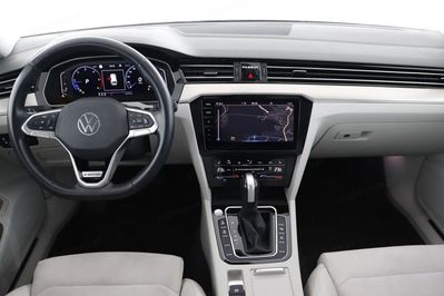 Volkswagen Passat 2.0 TDI Elegance DSG