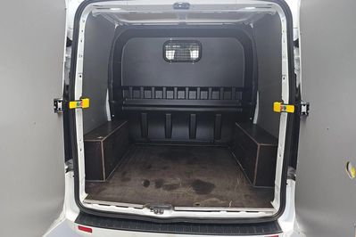 Ford Transit Custom 320 L1H1 Limited Aut.