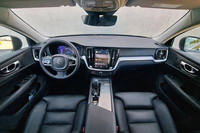 Volvo V60 CC Plus B4 D AWD aut