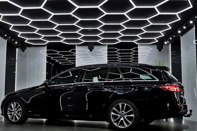 Mercedes Klasa E 300 de 9G-TRONIC