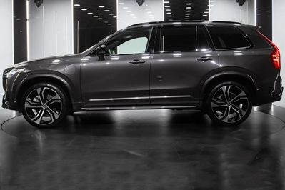 Volvo XC90 T8 AWD Plug-In Hybrid Plus Dark 7os aut