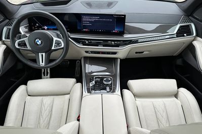 BMW X5 M60i mHEV sport-aut