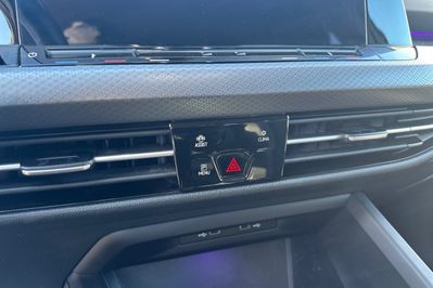 Volkswagen Golf Active 1.0 TSI