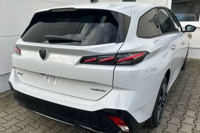 Peugeot 308 Allure EAT8 1.5 BlueHDi