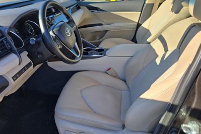 Toyota Camry 2.5 Hybrid Executive CVT