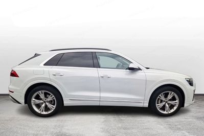 Audi Q8 55 TFSI e quattro