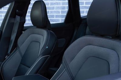 Volvo XC60 B5 B AWD Ultra Black Edition