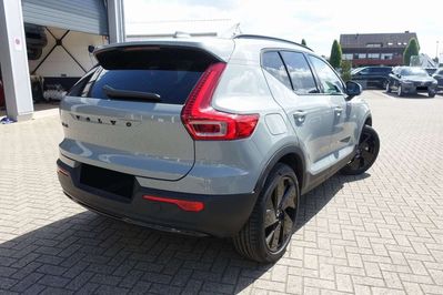 Volvo XC40 B4 Plus Black Edition
