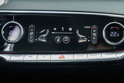 Genesis G70 AWD AT8 Luxury Line