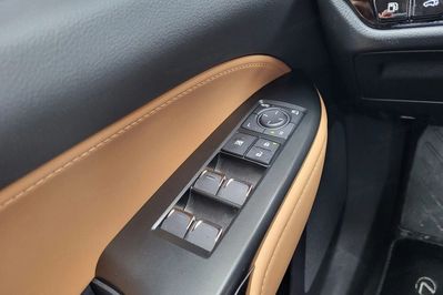 Lexus NX 450h+ Prestige AWD