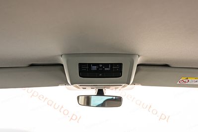 Volkswagen Caravelle T6.1 L2H1 AT