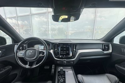 Volvo XC60 B4 B R-Design aut