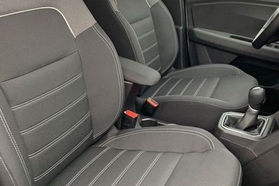 Dacia Jogger Expression 5-miejsc 1.6 Full Hybrid