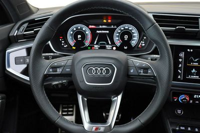 Audi Q3 40 TFSI quattro S tronic