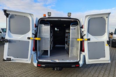 Ford Transit Custom L2H1 Zabudowa Warsztatowa